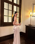 0122stepll Robe longue bustier en satin dos nu