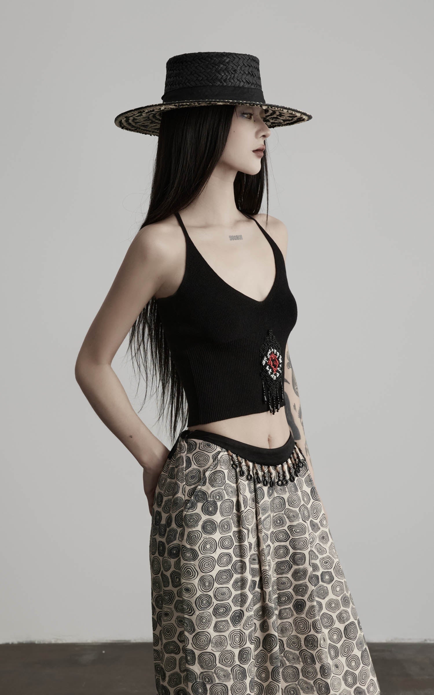 DOINDULGE Beaded Motif Halter Knit Top Ribbed V-Neck Cropped Camisole