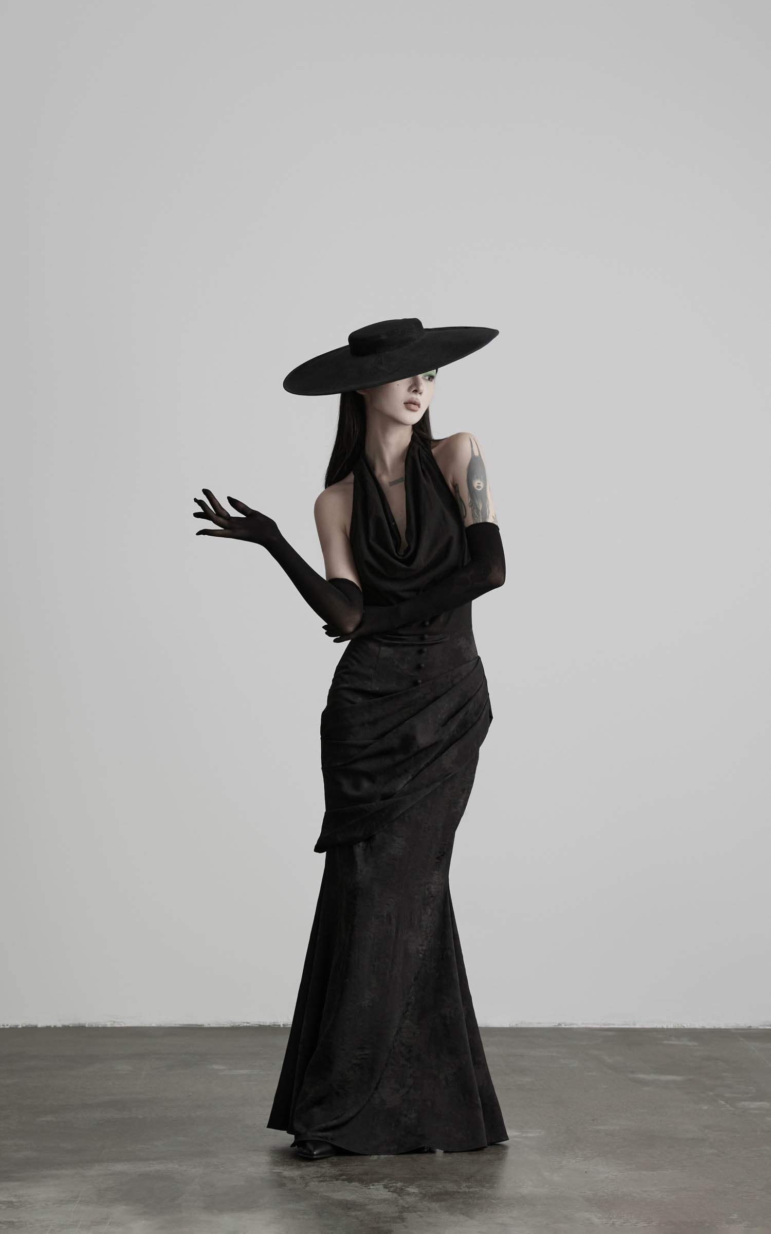 DOINDULGE Halter Cowl Neck Maxi Dress