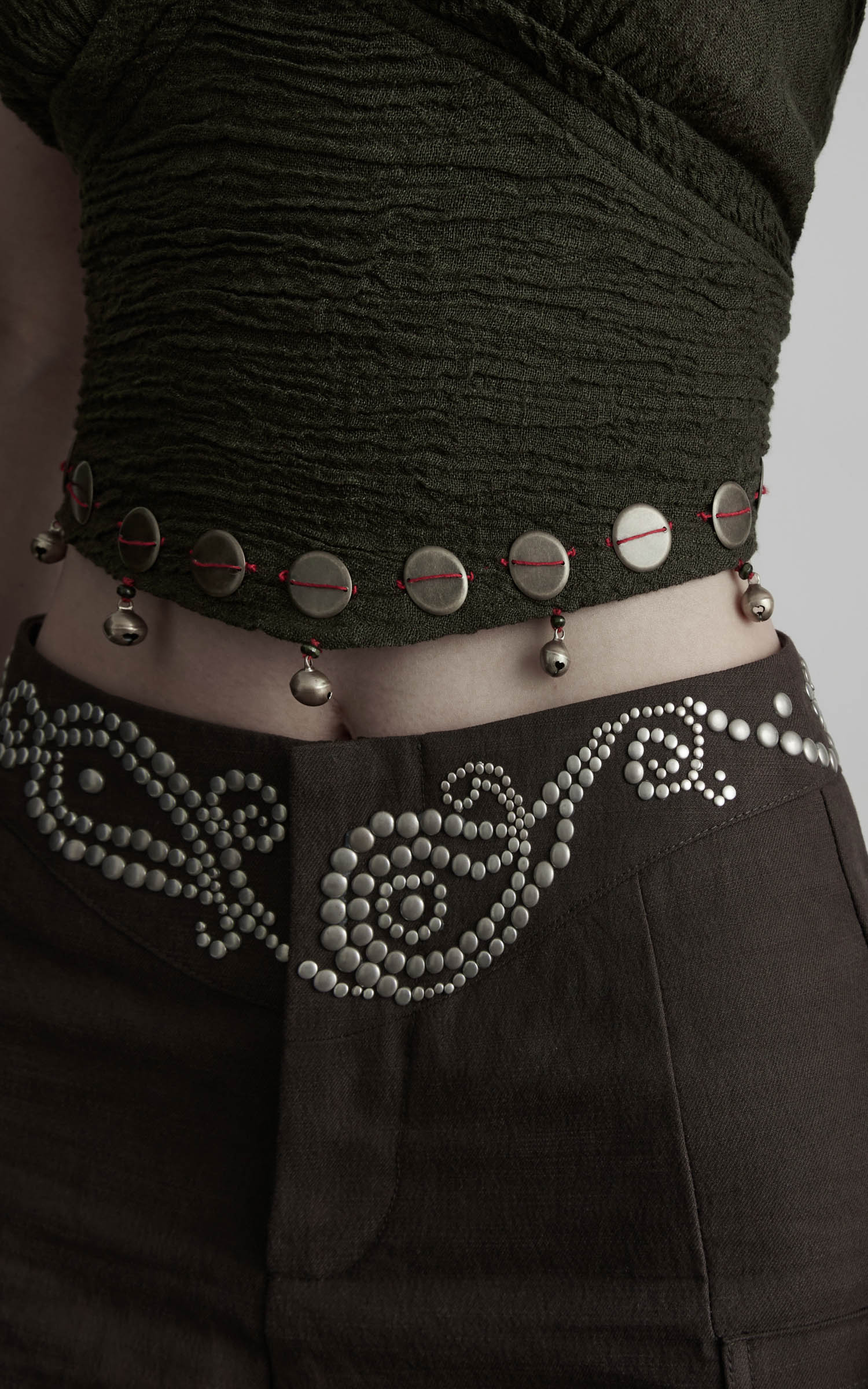 DOINDULGE Halter Tie-Up Crop Top