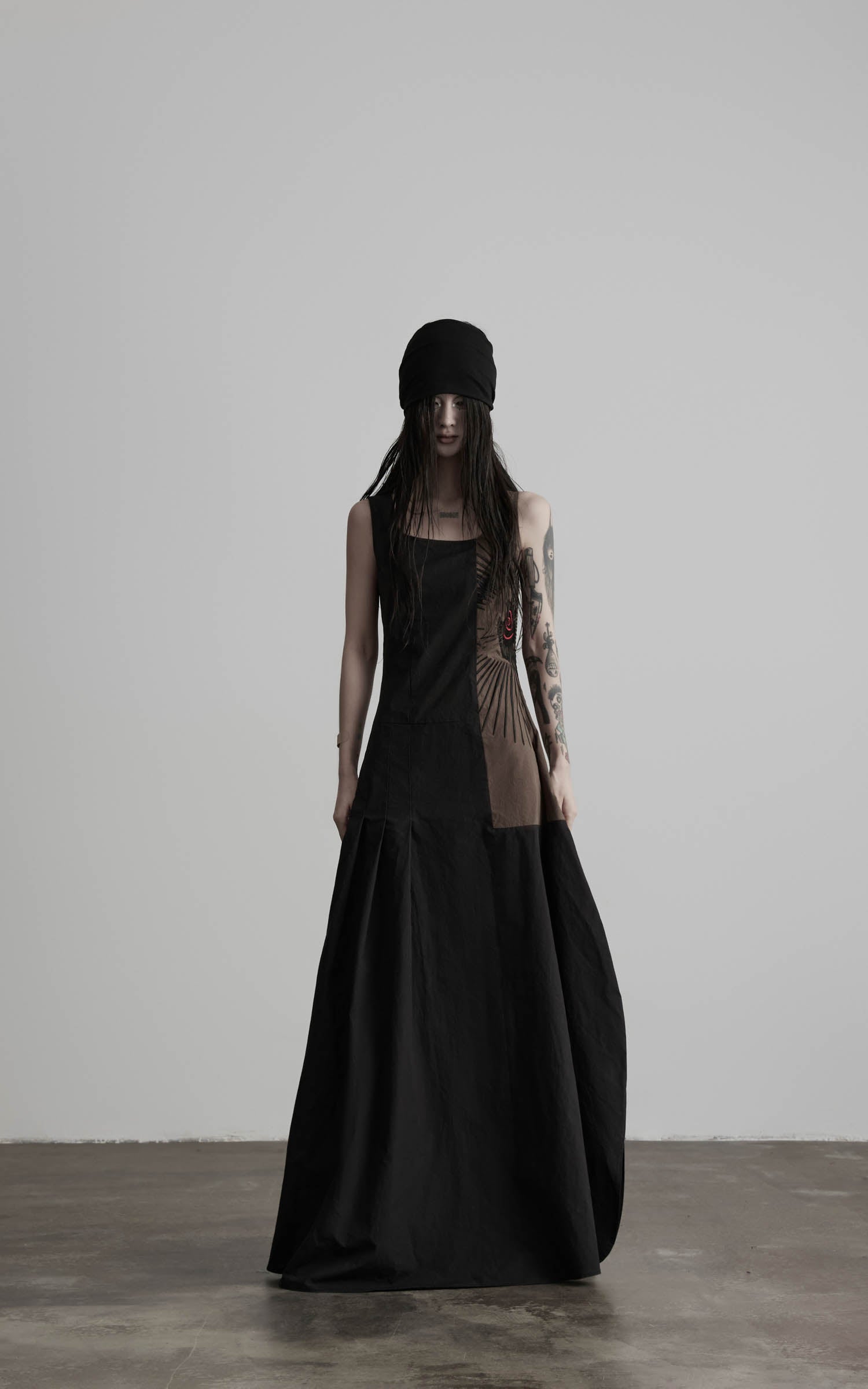 DOINDULGE Embroidered Square Neck Maxi Dress