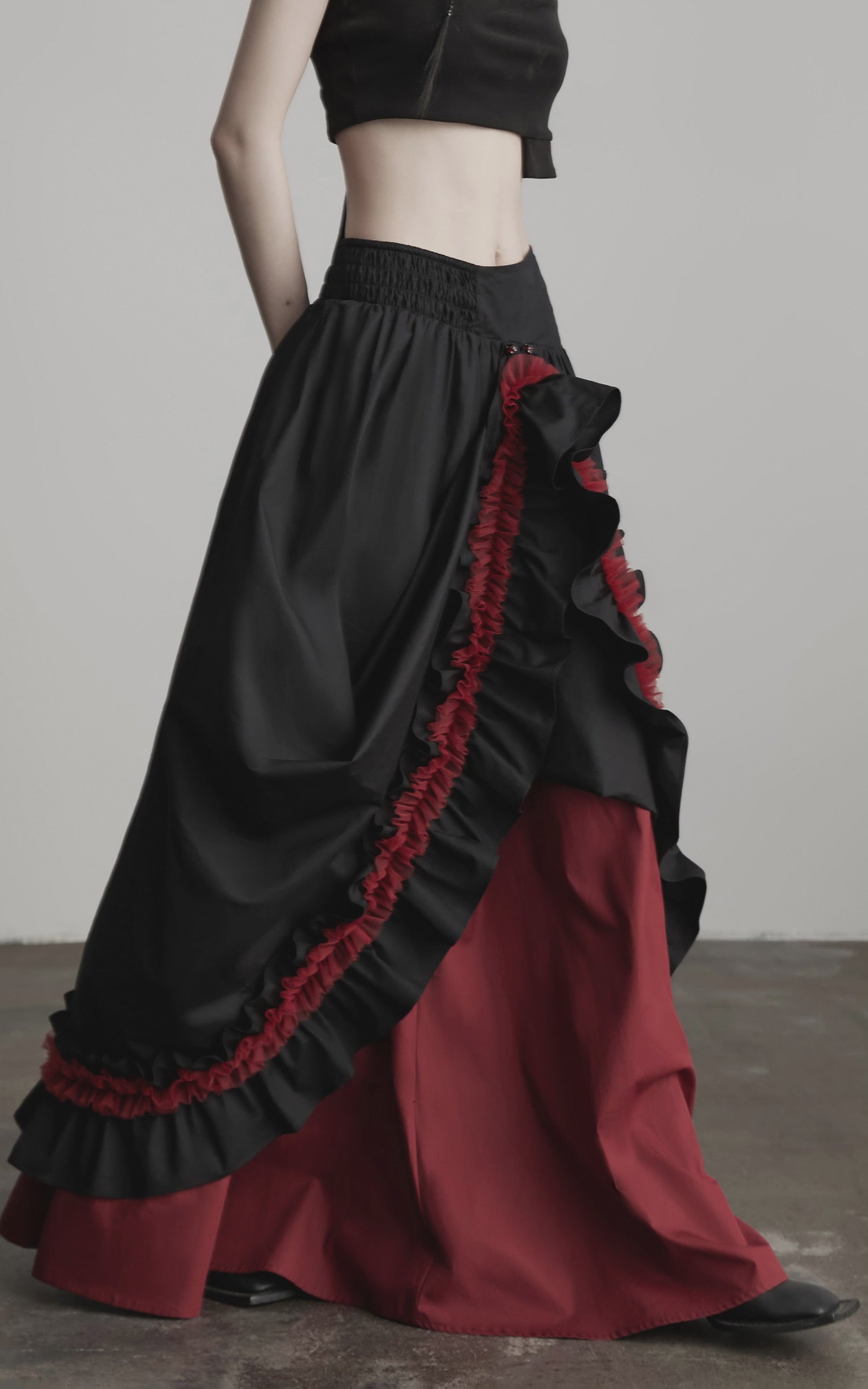 DOINDULGE Flared Skirt with Layered Frill Draping and Contrast Underskirt